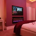 Imperial Suites Apartment In Bradford